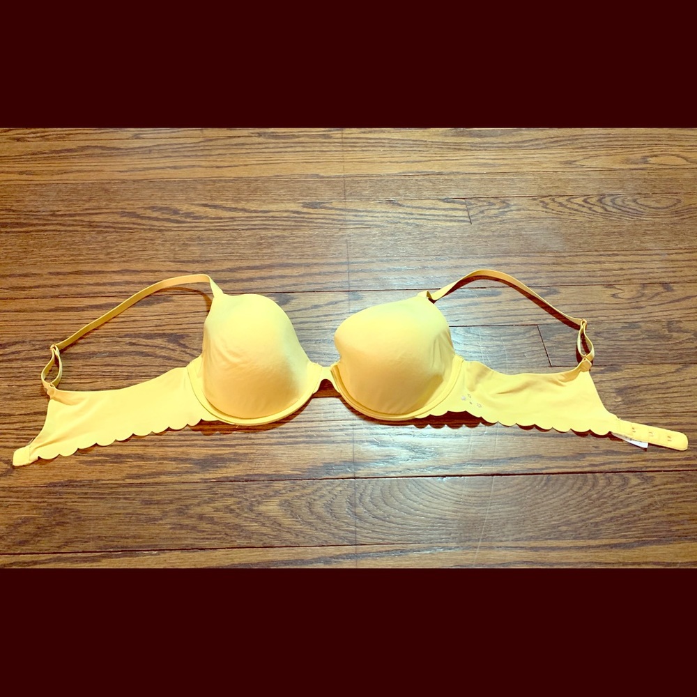 NWOT Yellow cute & comfy Aerie t-shirt bra 34C